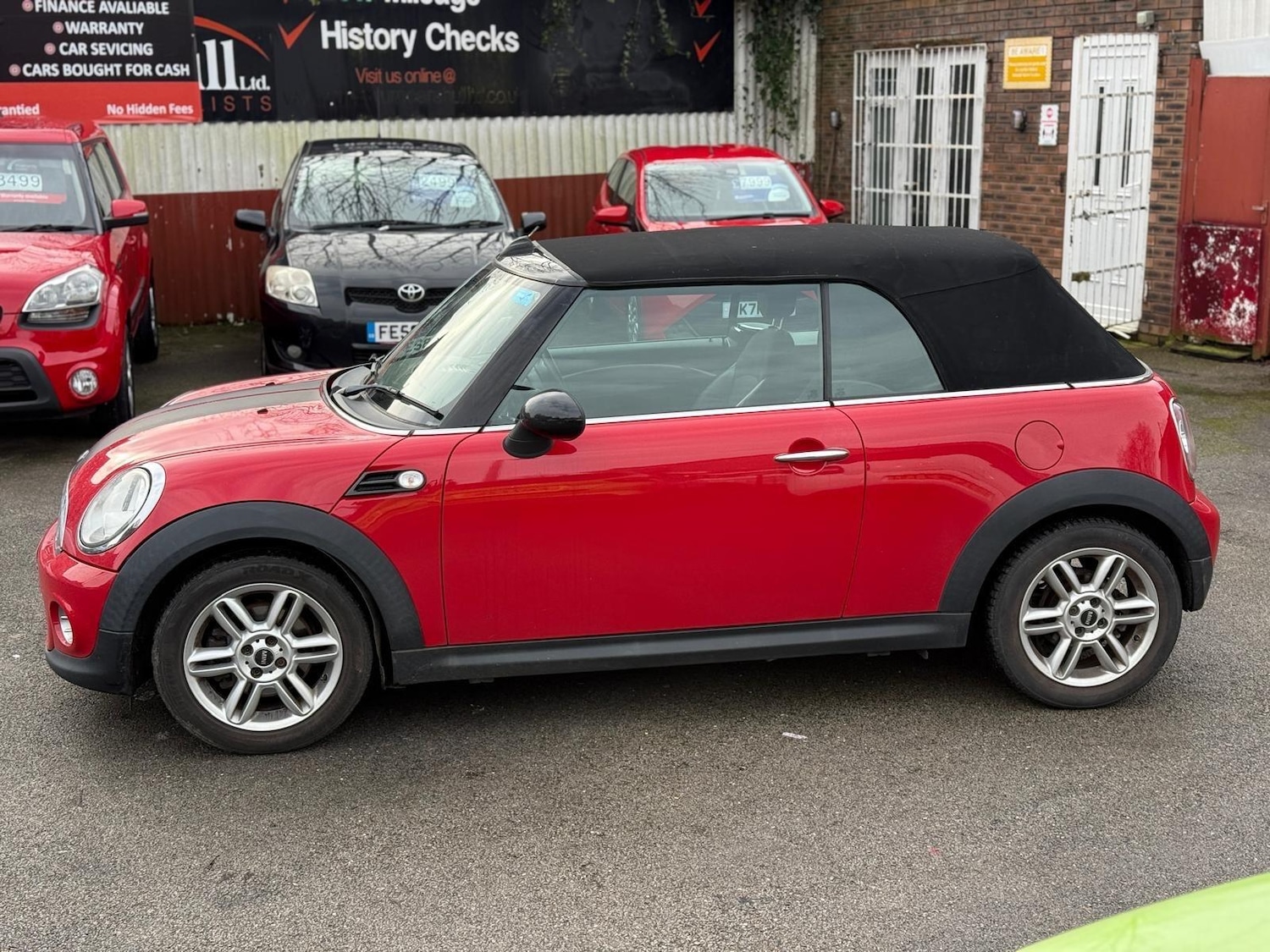 Used MINI Convertible 2013 for sale - 77633410: Photo 4