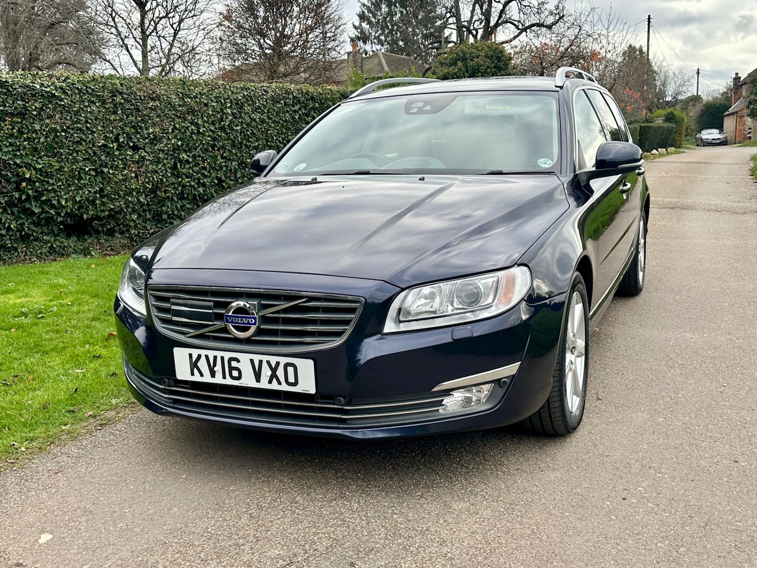 Used Volvo V70 2016 for sale - 76862840: Photo 1