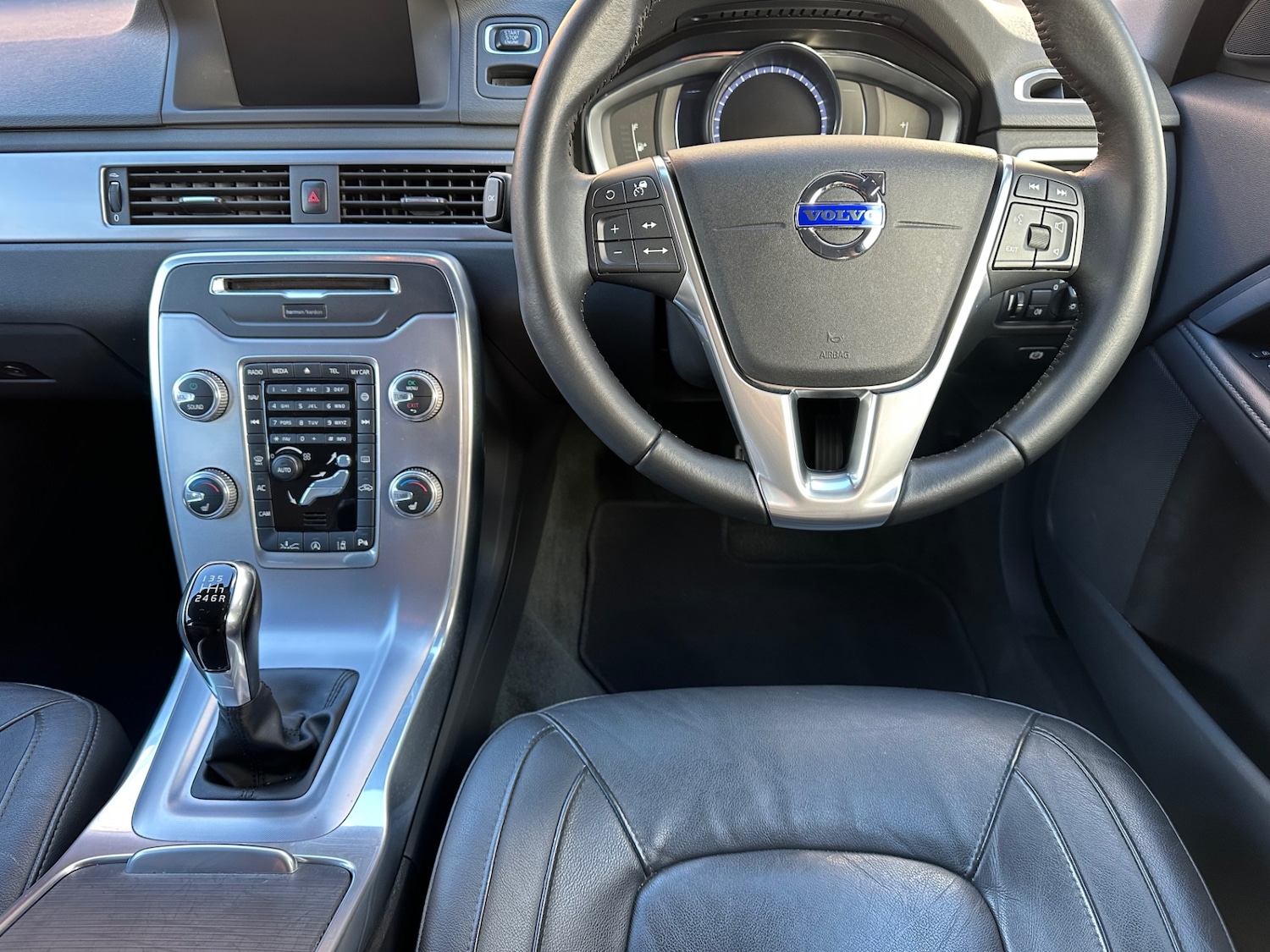 Used Volvo V70 2016 for sale - 76862840: Photo 17