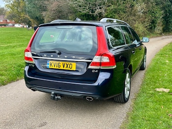 Used Volvo V70 2016 for sale - 76862840: Photo