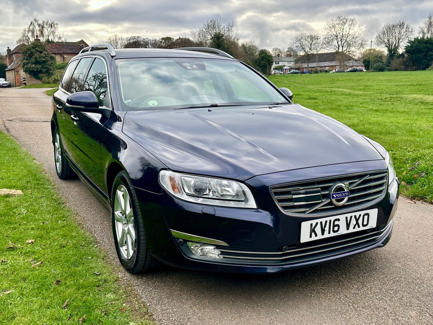 Used Volvo V70 2016 for sale - 76862840: Photo 6