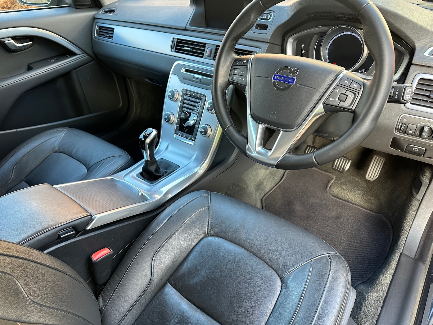 Used Volvo V70 2016 for sale - 76862840: Photo 7