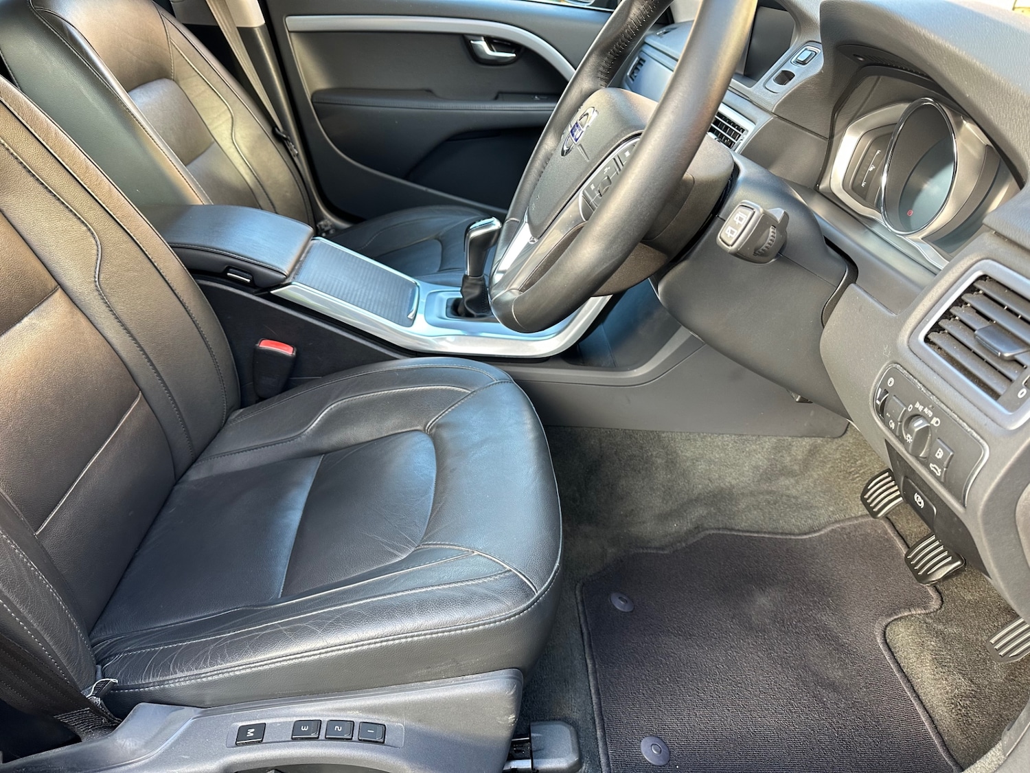 Used Volvo V70 2016 for sale - 76862840: Photo 8