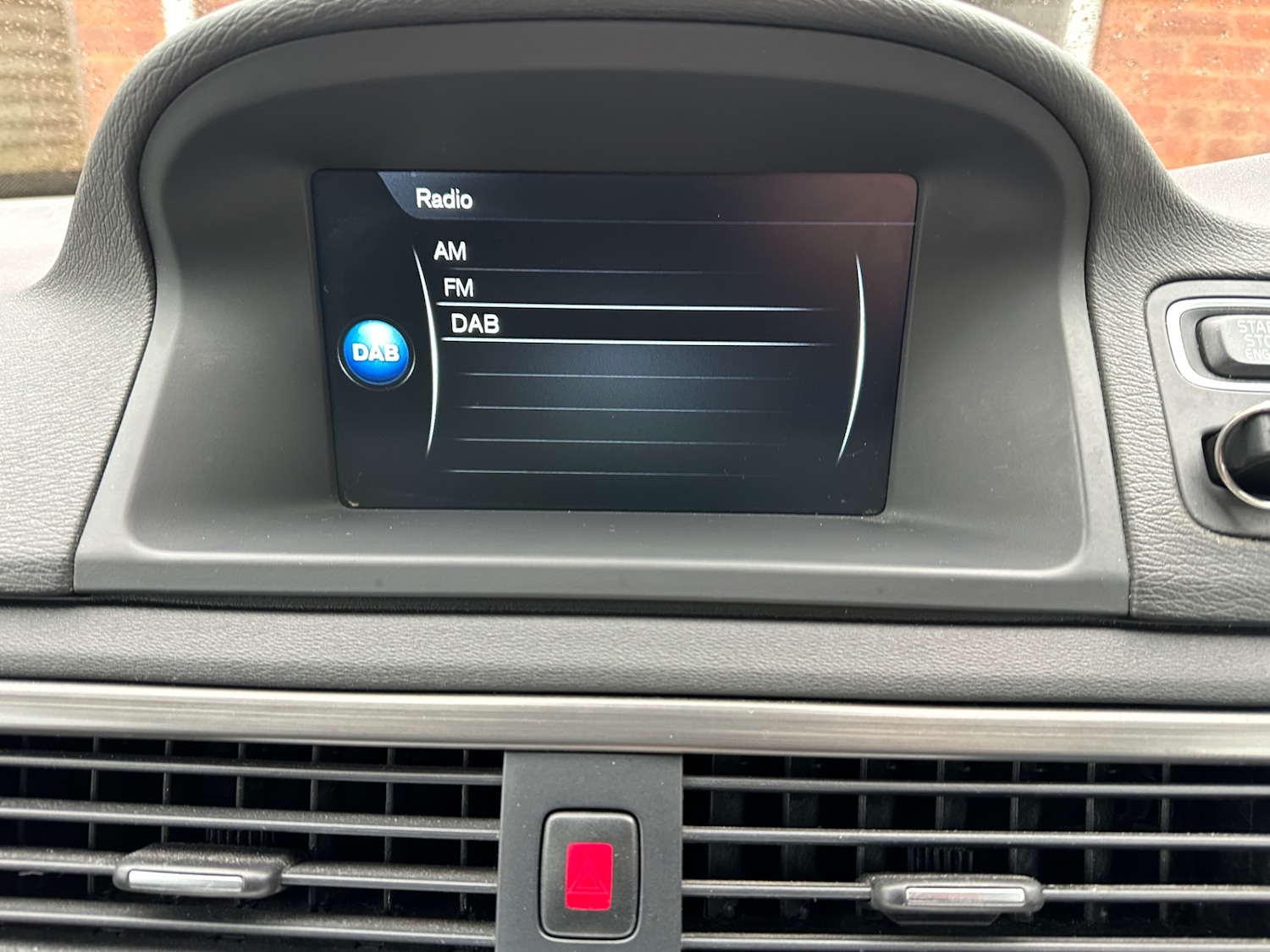 Used Volvo V70 2015 for sale - 77112725: Photo 23