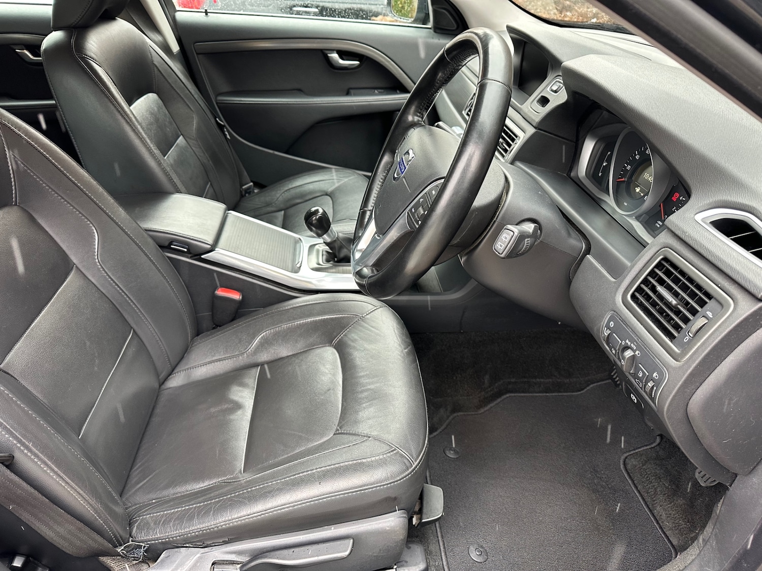 Used Volvo V70 2015 for sale - 77112725: Photo 8