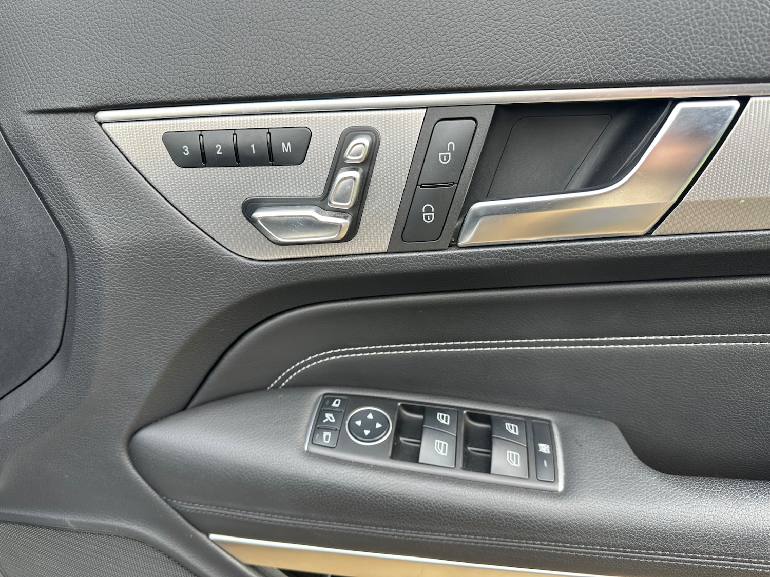 Used Mercedes-Benz E Class 2015 for sale - 77579263: Photo 19