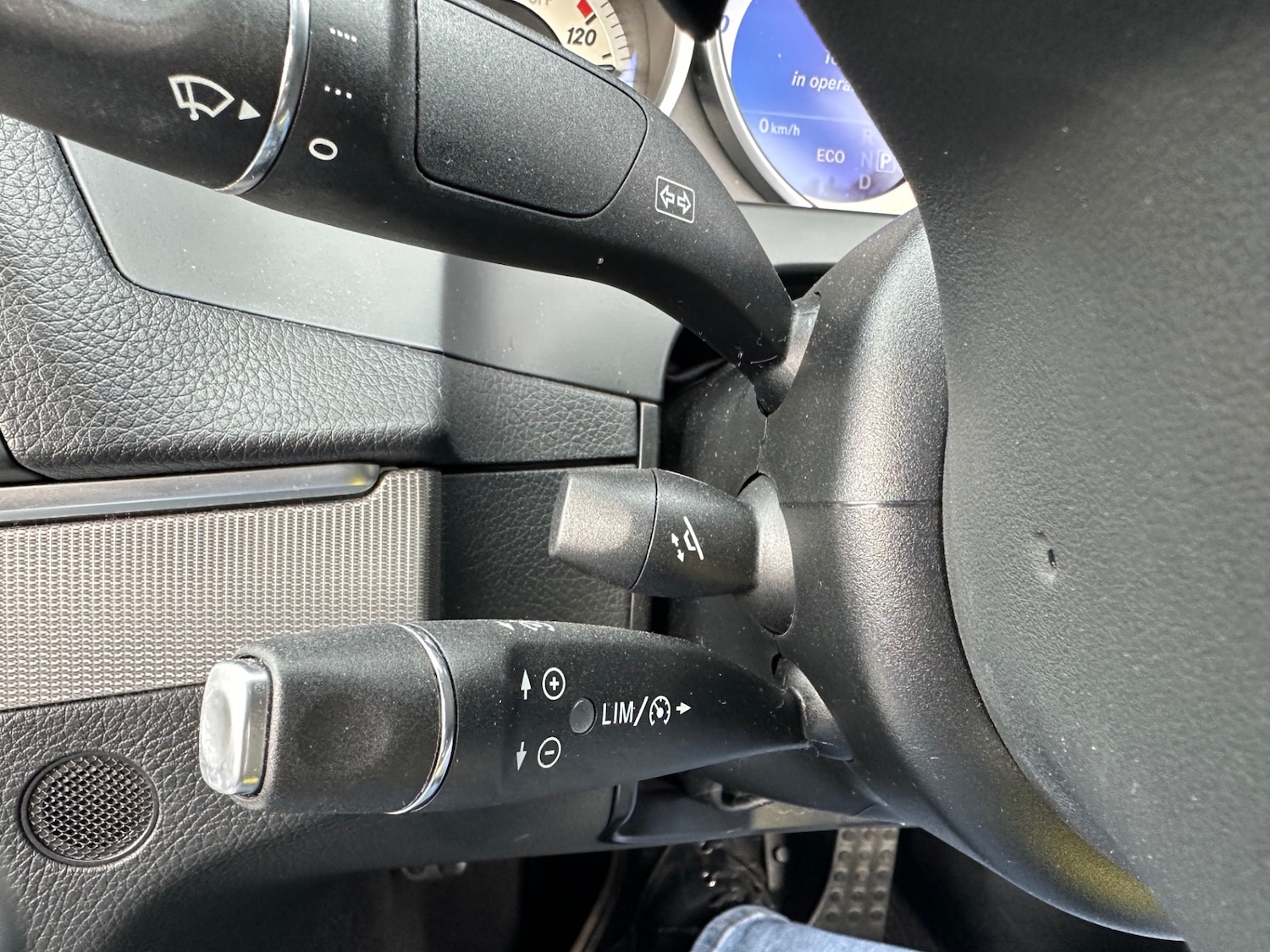 Used Mercedes-Benz E Class 2015 for sale - 77579263: Photo 28