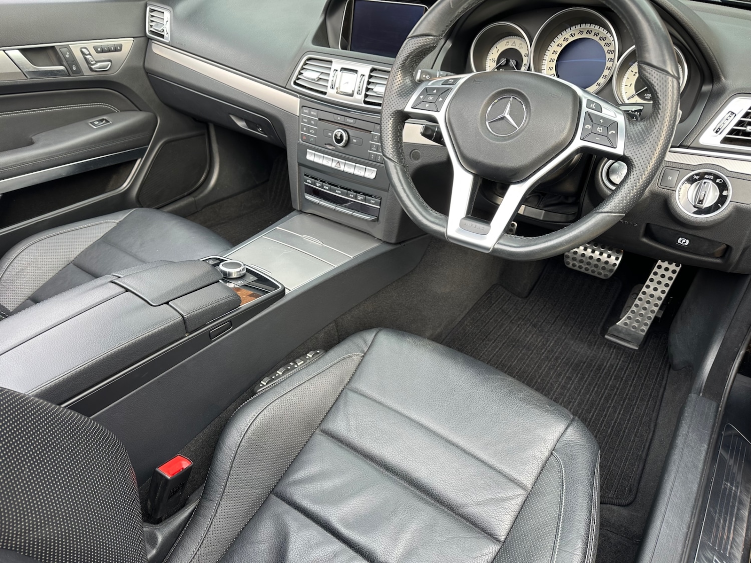 Used Mercedes-Benz E Class 2015 for sale - 77579263: Photo 7