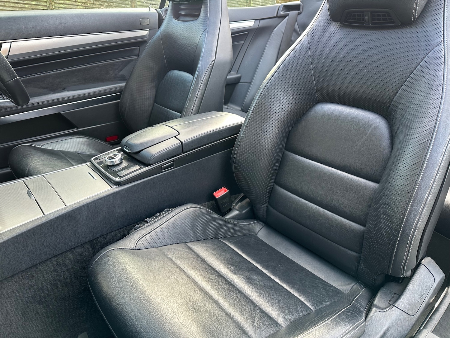 Used Mercedes-Benz E Class 2016 for sale - 76862970: Photo 12