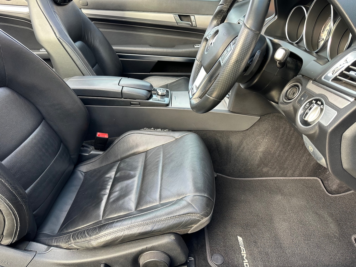 Used Mercedes-Benz E Class 2016 for sale - 76862970: Photo 8