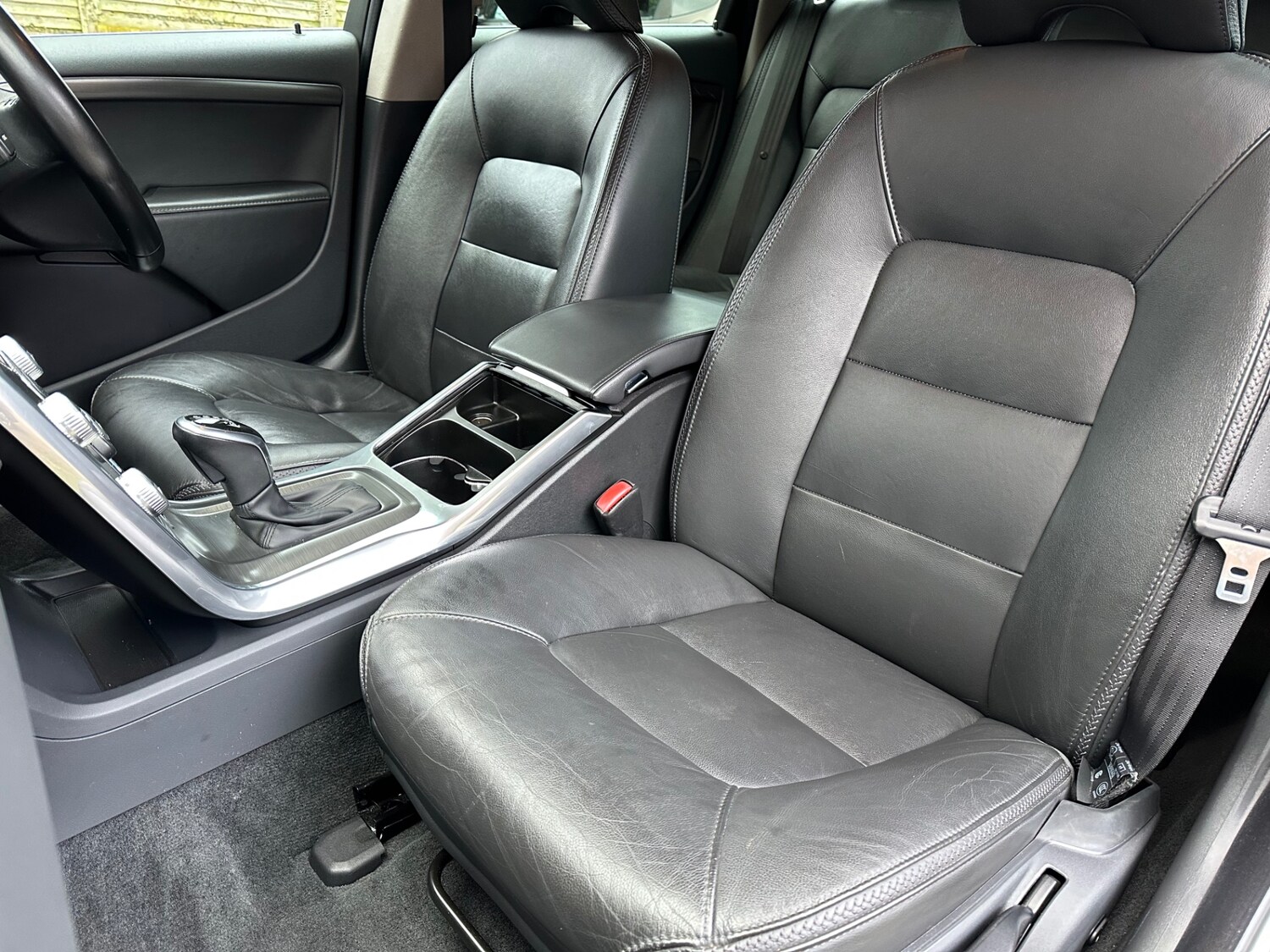 Used Volvo XC70 2015 for sale - 77472800: Photo 12