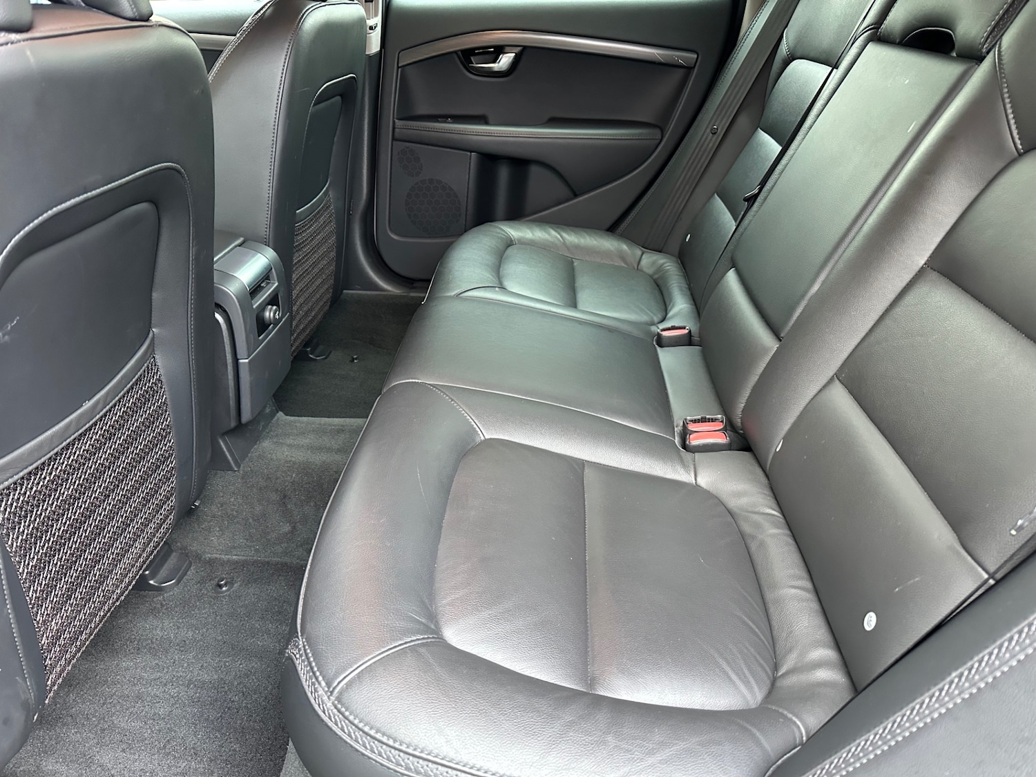 Used Volvo XC70 2015 for sale - 77472800: Photo 13