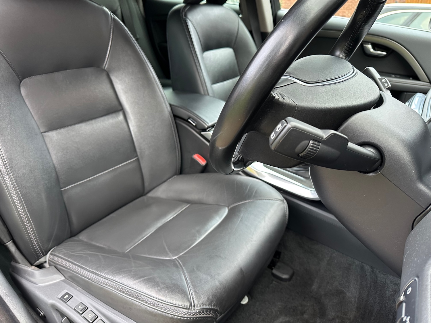 Used Volvo XC70 2015 for sale - 77472800: Photo 9