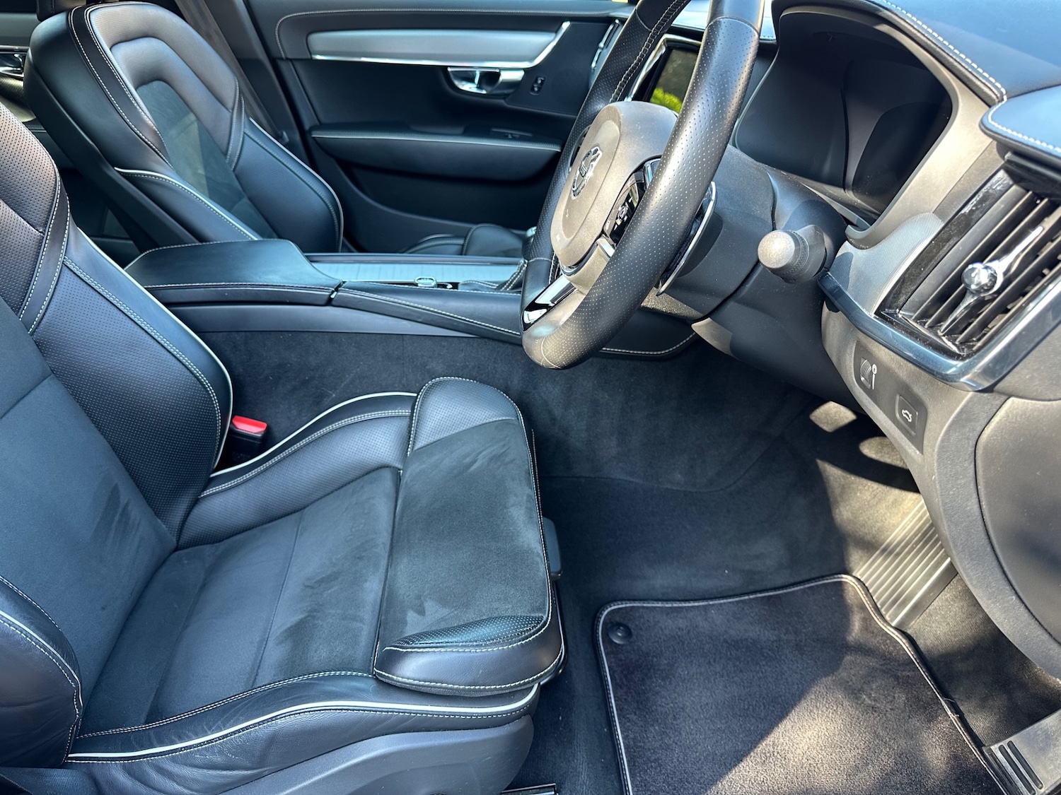 Used Volvo S90 2019 for sale - 77942523: Photo 8