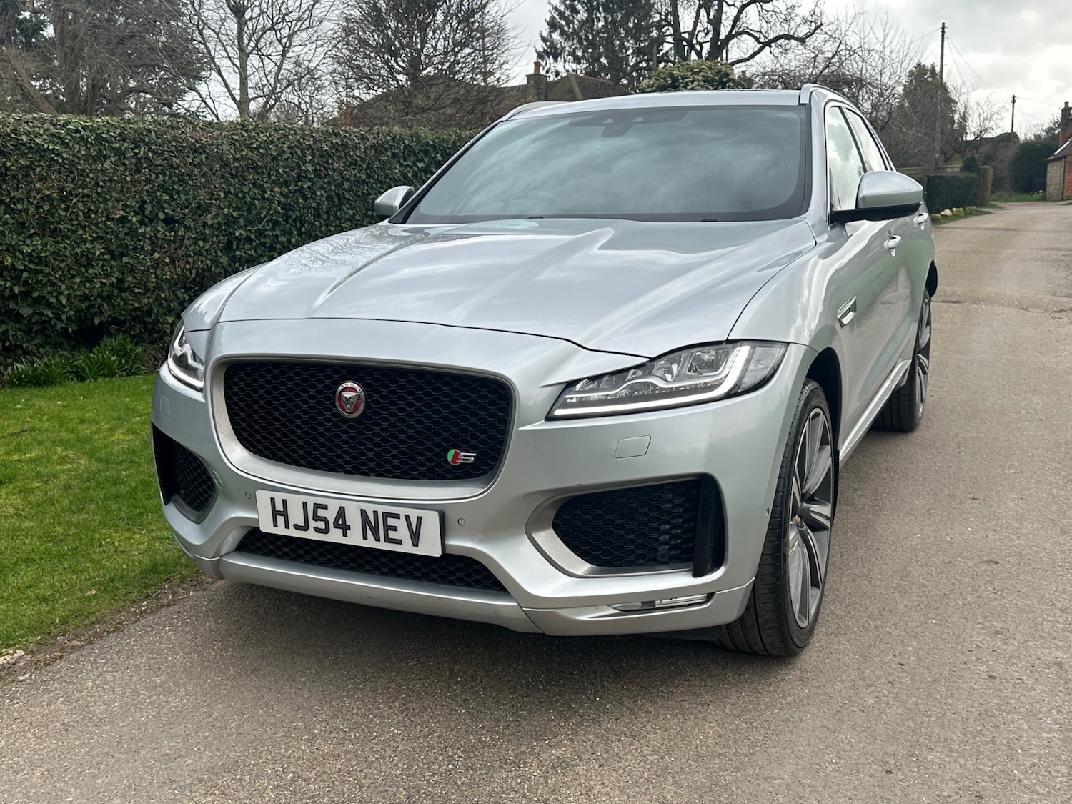 Used Jaguar F-Pace 2016 for sale - 77472795: Photo 2