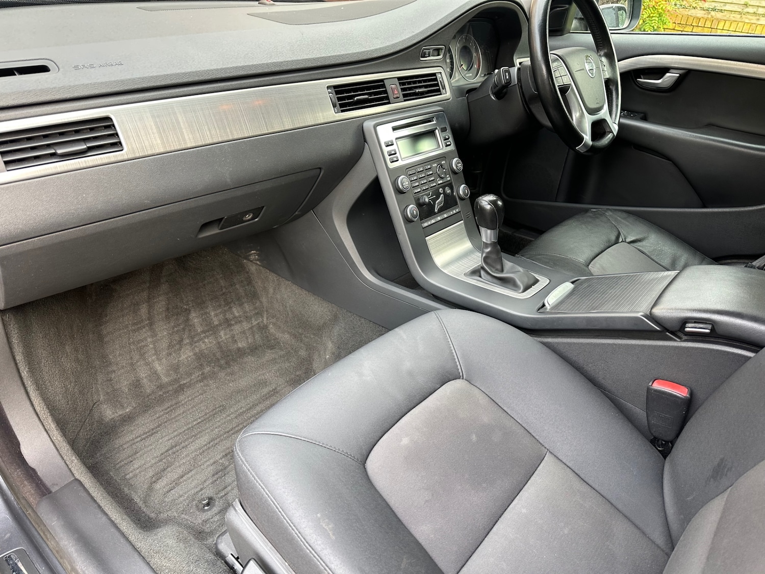 Used Volvo V70 2010 for sale - 77763136: Photo 10