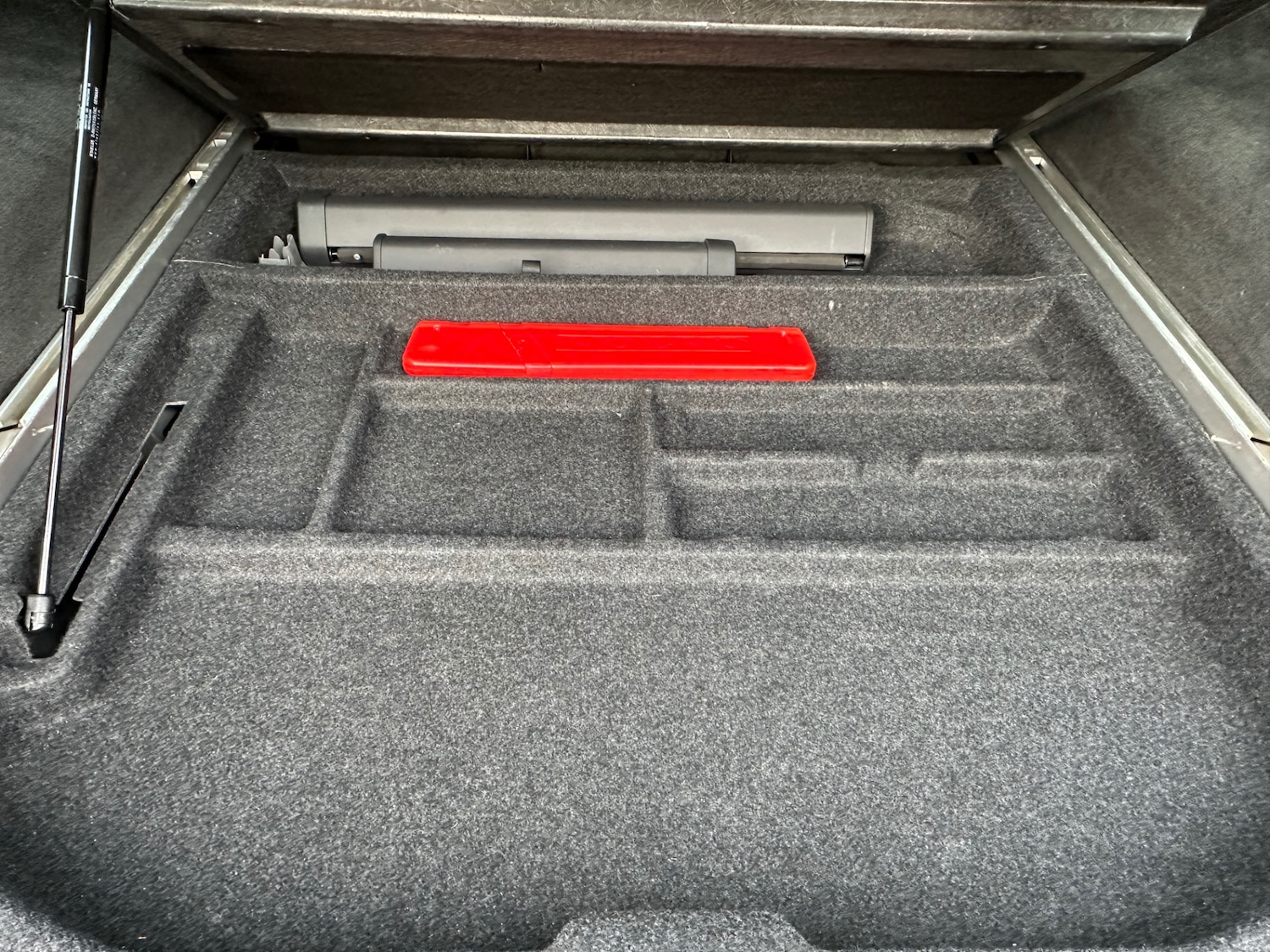 Used Volvo V70 2010 for sale - 77763136: Photo 15