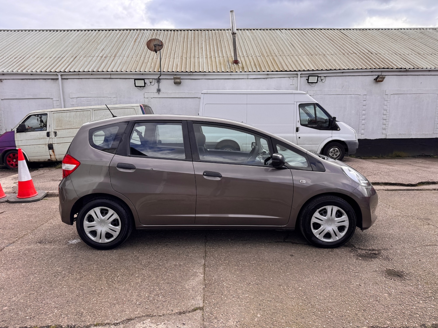 Used Honda Jazz 2013 for sale - 78054311: Photo 10