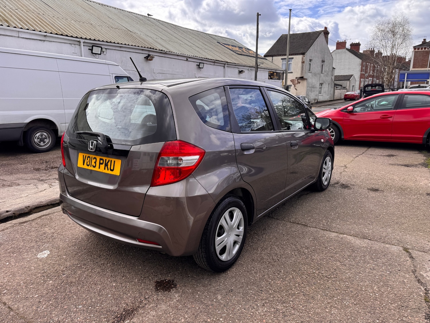 Used Honda Jazz 2013 for sale - 78054311: Photo 9