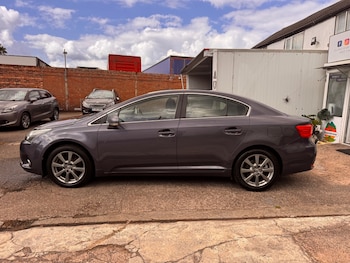 Used Toyota Avensis 2013 for sale - 79611292: Photo