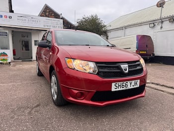 Used Dacia Sandero 2016 for sale - 79815393: Photo