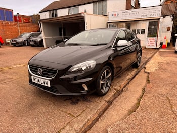 Used Volvo V40 2014 for sale - 79815451: Photo