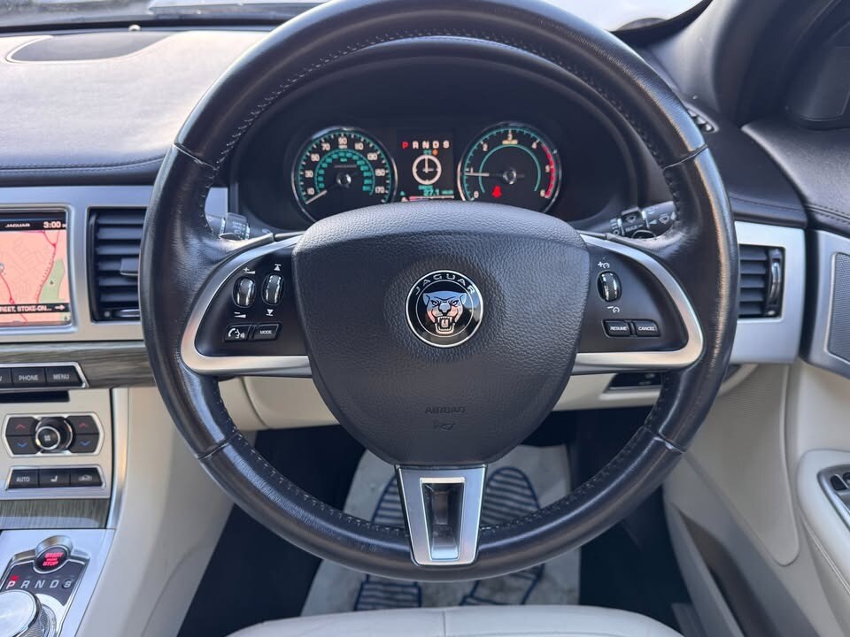 Used Jaguar XF 2014 for sale - 77395360: Photo 16