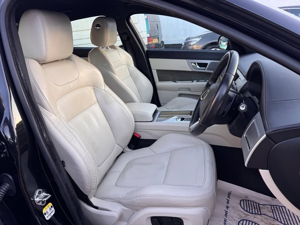 Used Jaguar XF 2014 for sale - 77395360: Photo 9