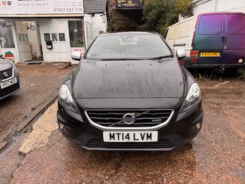 Used Volvo V40 2014 for sale - 79684604: Photo