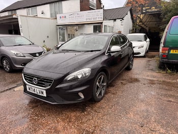 Used Volvo V40 2014 for sale - 79684604: Photo