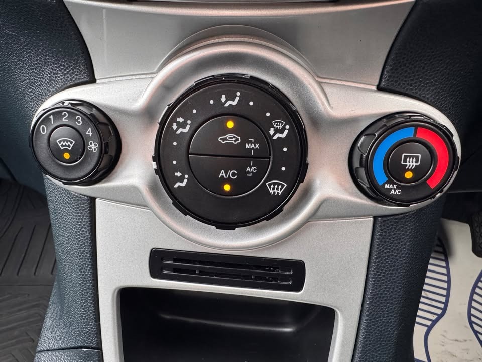 Used Ford Fiesta 2012 for sale - 77398470: Photo 16