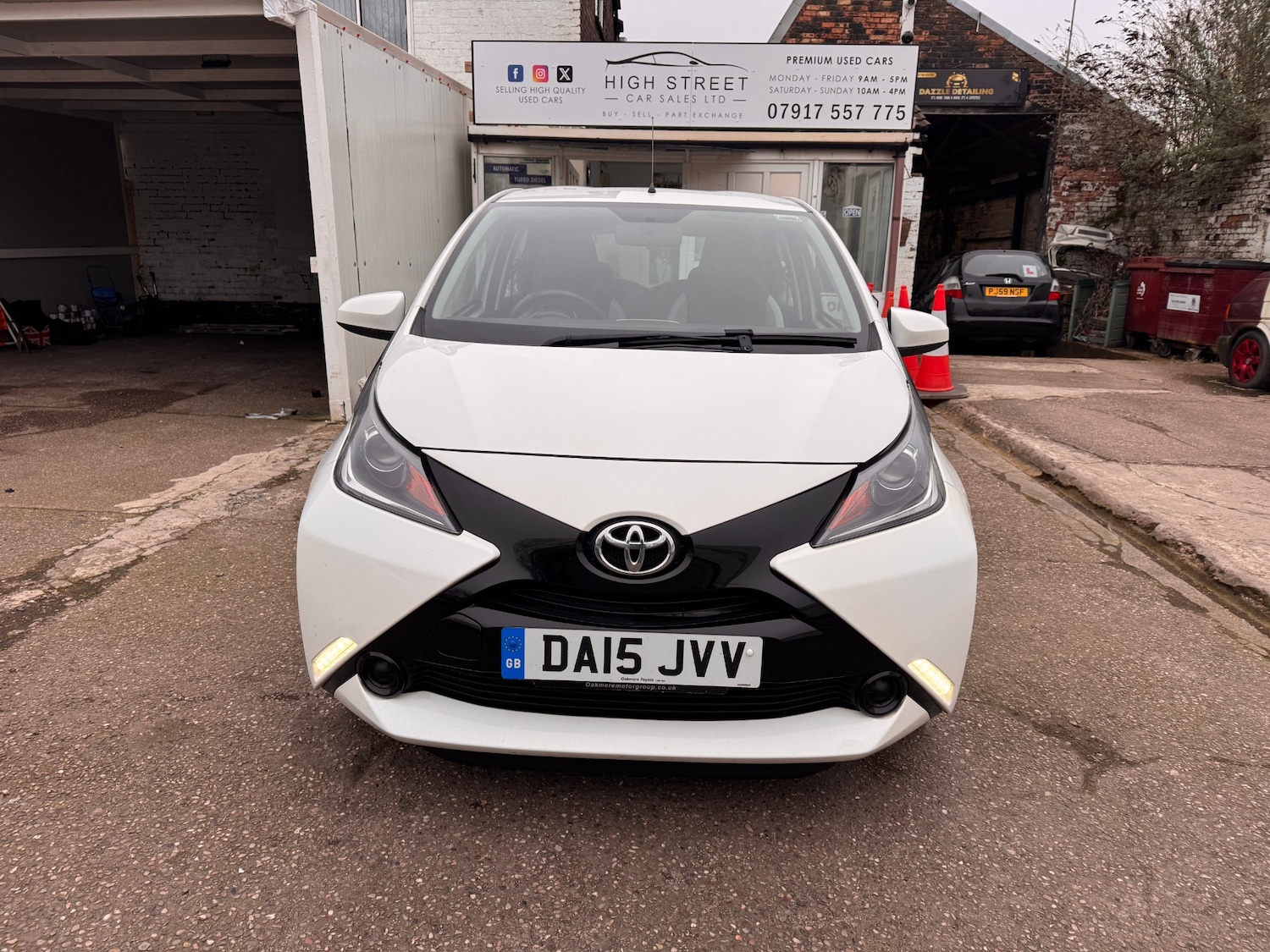 Used Toyota AYGO 2015 for sale - 77896720: Photo 3