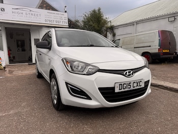 Used Hyundai i20 2015 for sale - 79527227: Photo