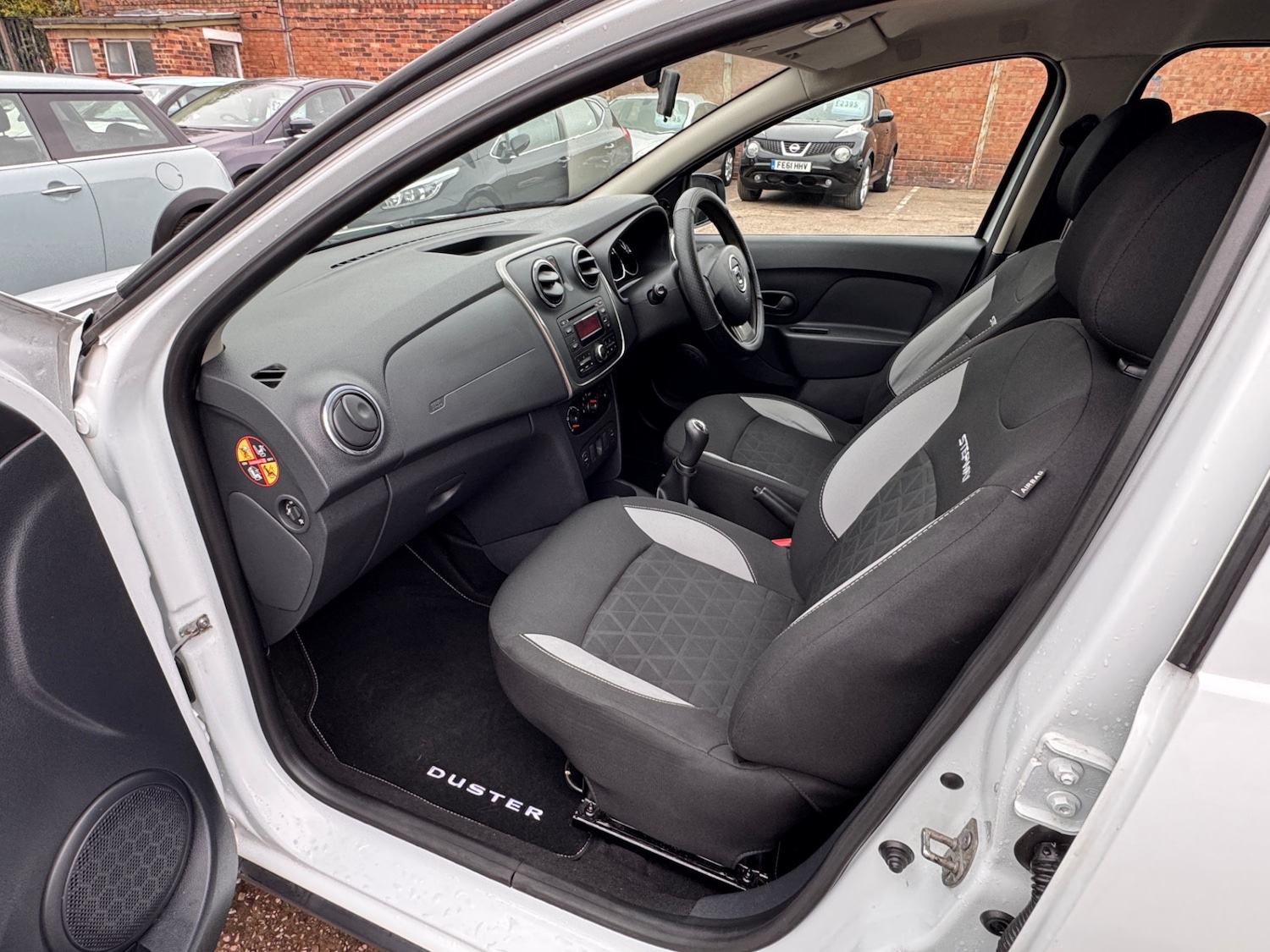 Used Dacia Sandero Stepway 2015 for sale - 77896747: Photo 18