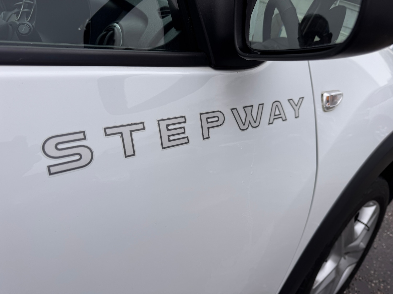 Used Dacia Sandero Stepway 2015 for sale - 77896747: Photo 20