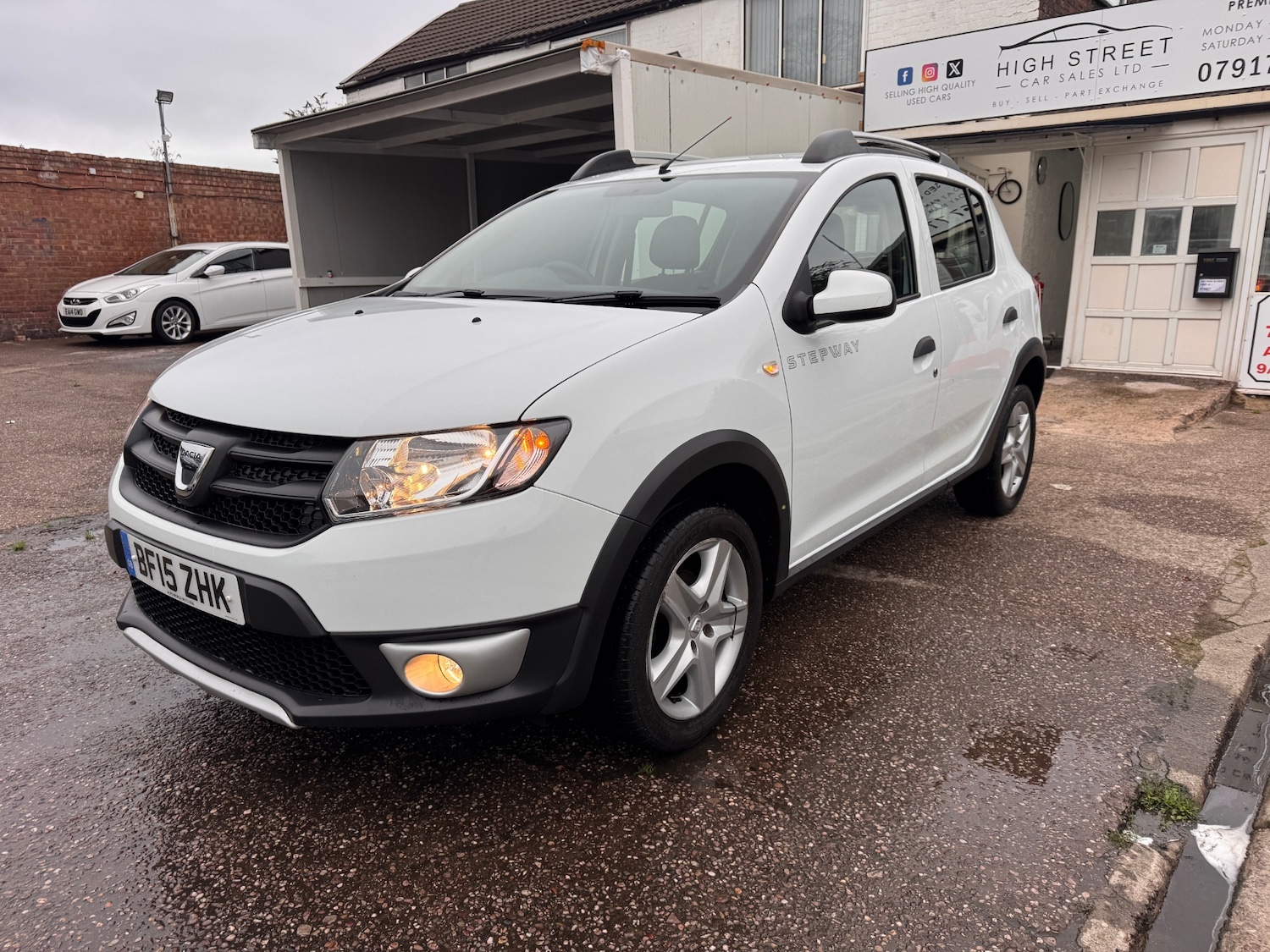 Used Dacia Sandero Stepway 2015 for sale - 77896747: Photo 3