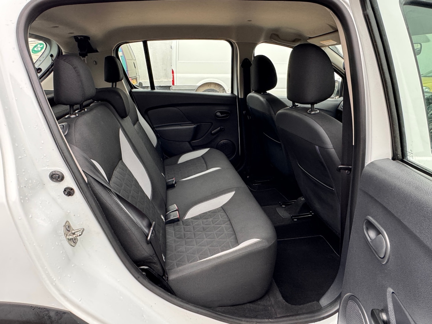 Used Dacia Sandero Stepway 2015 for sale - 77896747: Photo 9