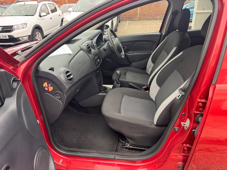 Used Dacia Sandero 2016 for sale - 77395345: Photo 16