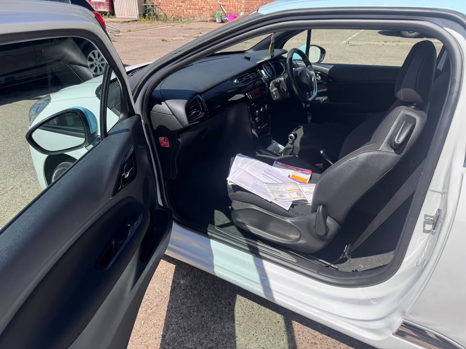 Used Citroen DS3 2010 for sale - 77395347: Photo 9