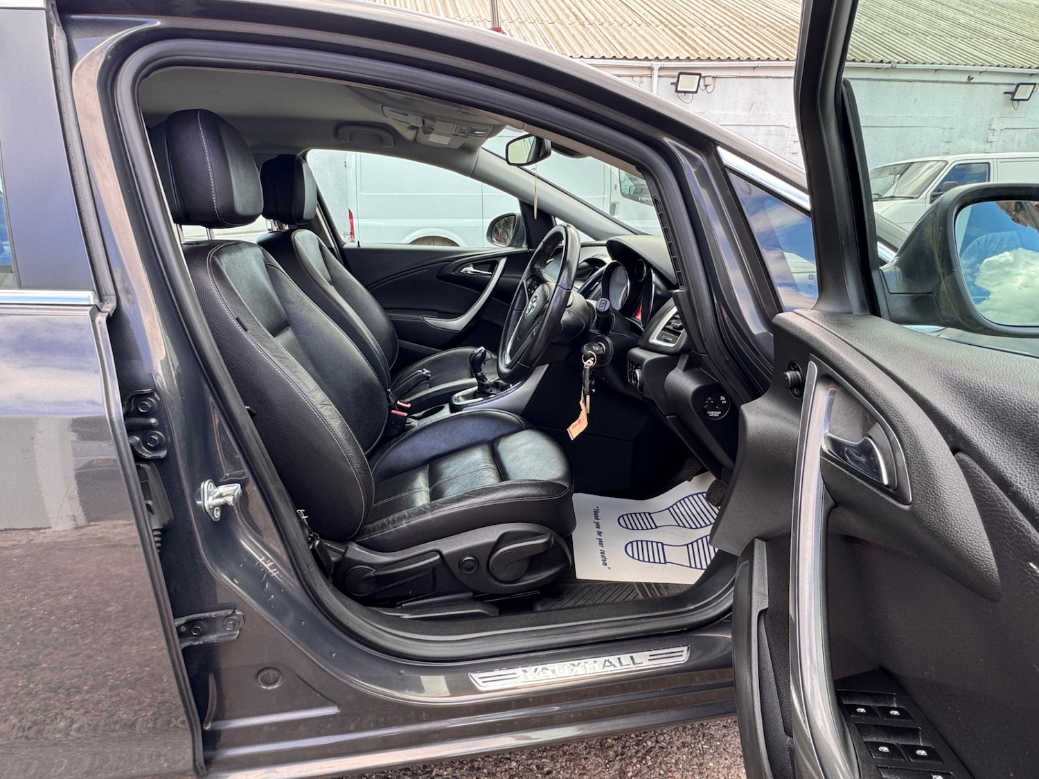 Used Vauxhall Astra 2013 for sale - 77896802: Photo 22