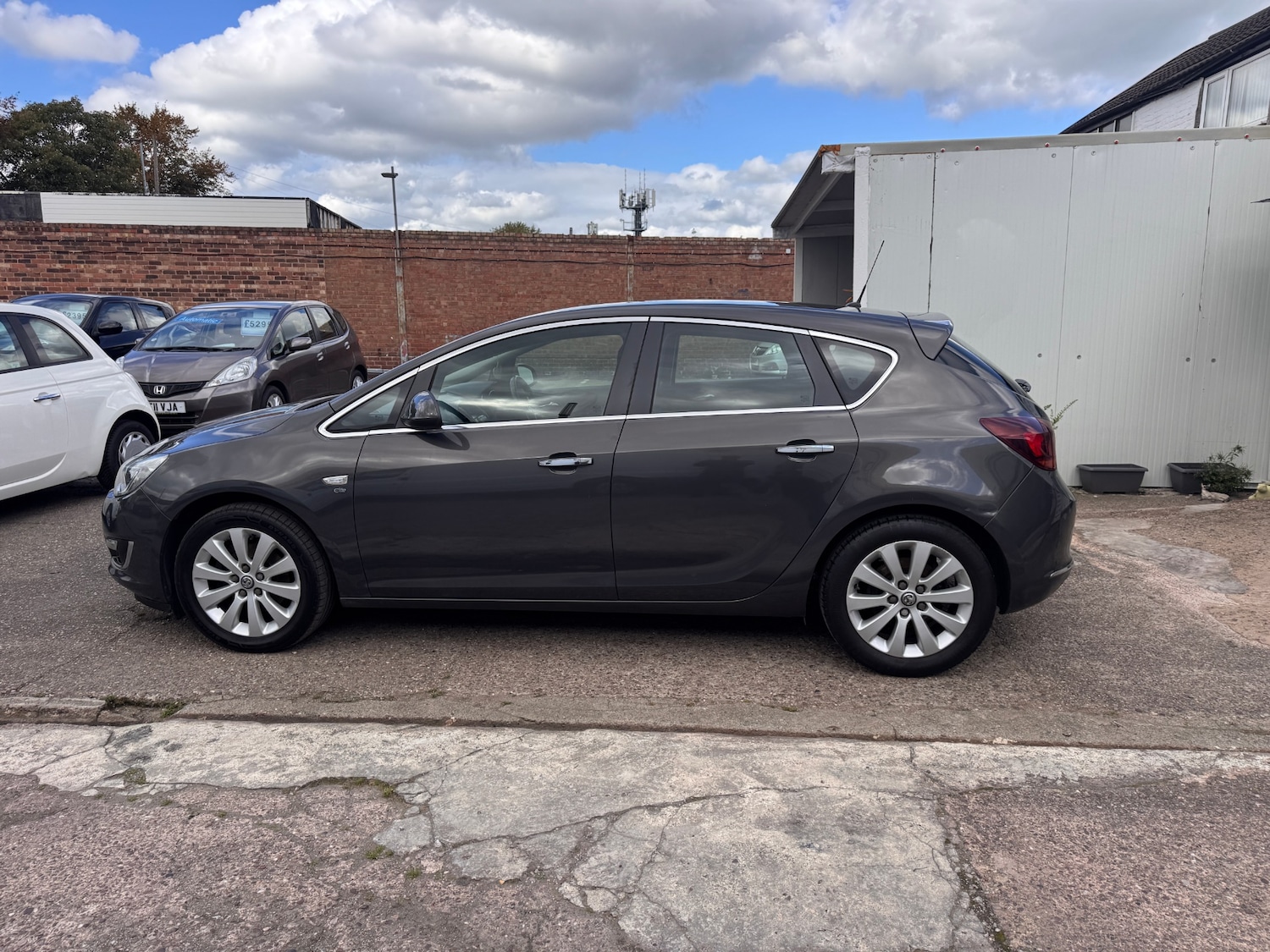 Used Vauxhall Astra 2013 for sale - 77896802: Photo 4