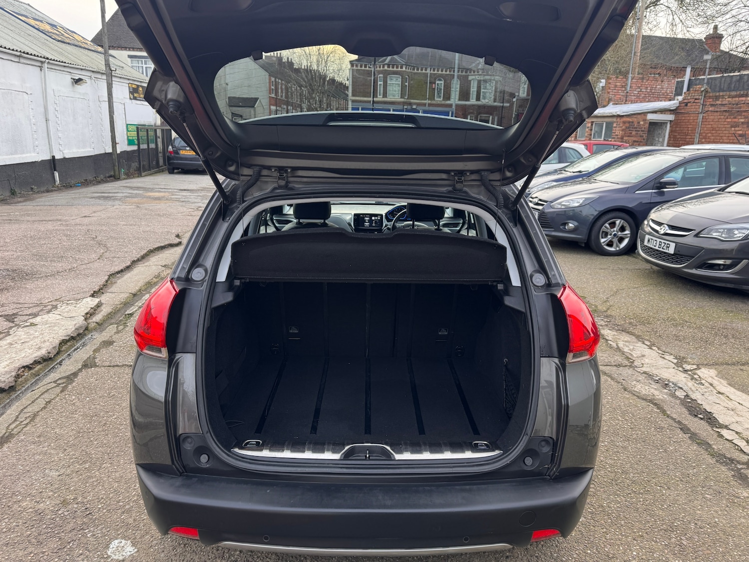 Used Peugeot 2008 2015 for sale - 77896755: Photo 11