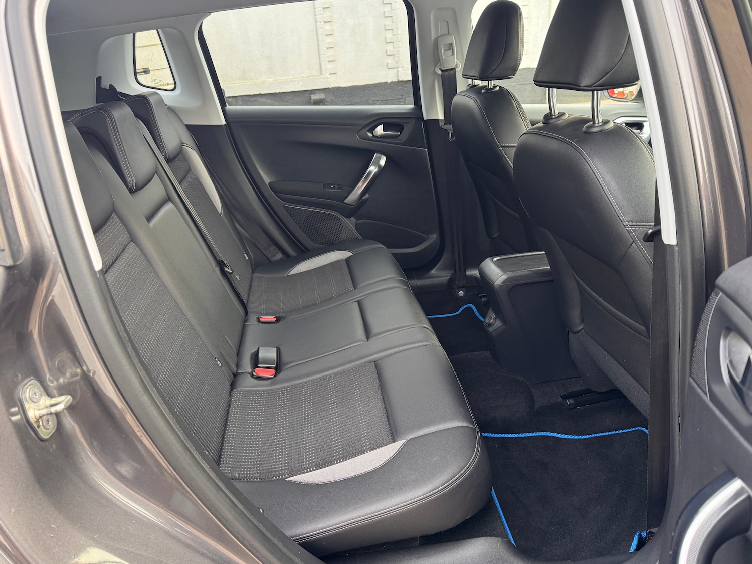 Used Peugeot 2008 2015 for sale - 77896755: Photo 18