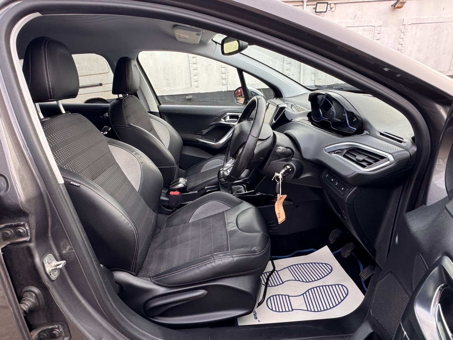 Used Peugeot 2008 2015 for sale - 77896755: Photo 22