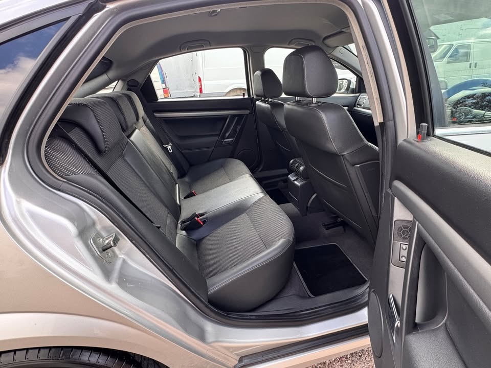 Used Vauxhall Vectra 2008 for sale - 77398474: Photo 14