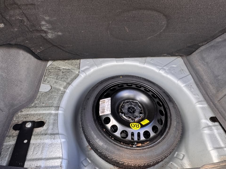 Used Vauxhall Vectra 2008 for sale - 77398474: Photo 9