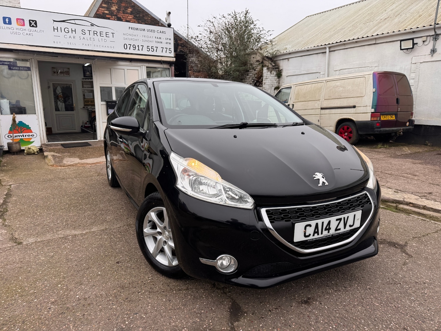 Used Peugeot 208 2014 for sale - 77896752: Photo 1