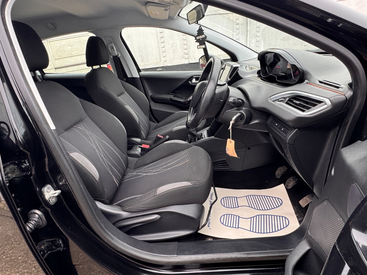 Used Peugeot 208 2014 for sale - 77896752: Photo 11