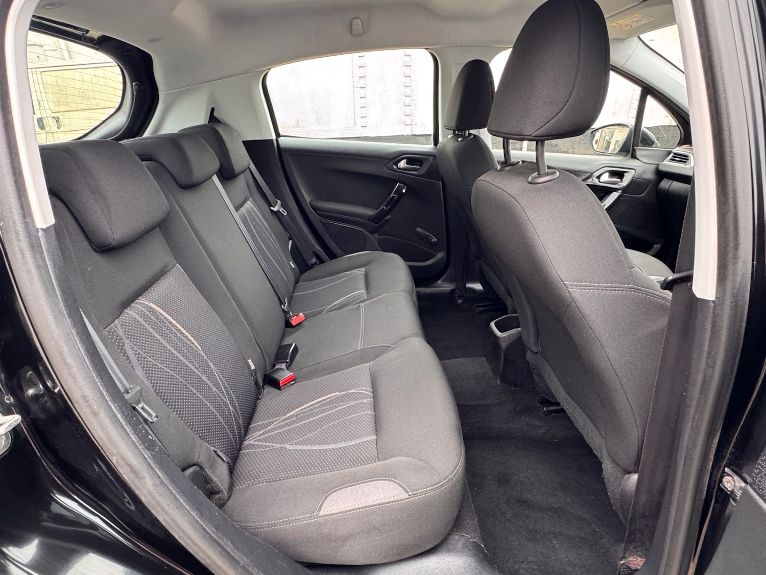 Used Peugeot 208 2014 for sale - 77896752: Photo 17