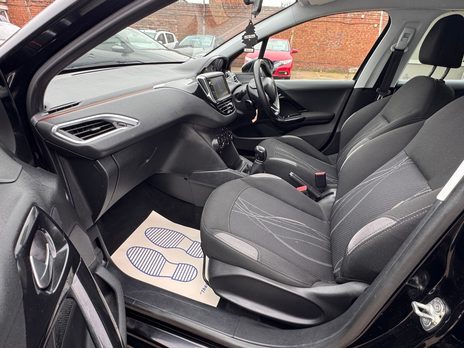 Used Peugeot 208 2014 for sale - 77896752: Photo 19